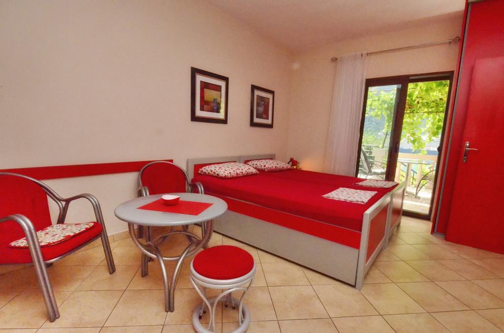 קוטור Apartmani Cetkovic חדר תמונה