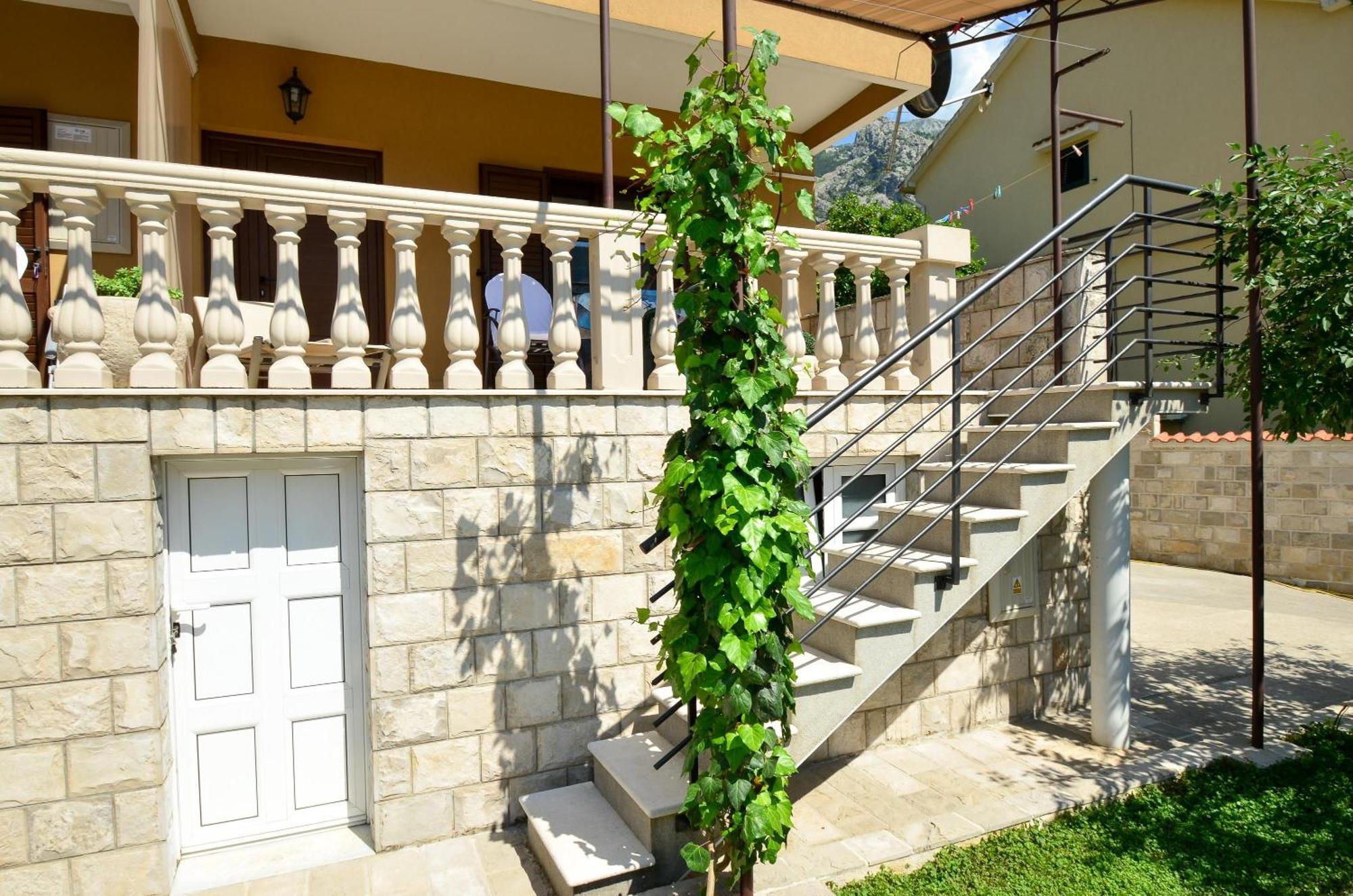 קוטור Apartmani Cetkovic חדר תמונה